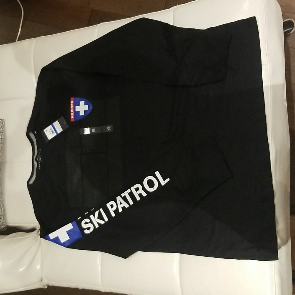 Tommy Hilfiger Top Size XL NEW WITH TAGS